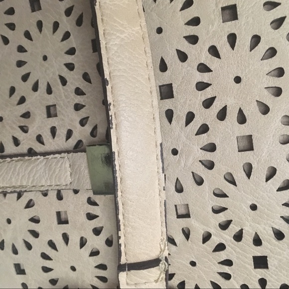 Laser Cut Satchel- Perfect for Spring! 🌼 - Picture 5 of 7